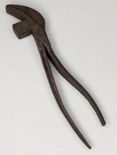 Eagle Beak Lasting Pliers